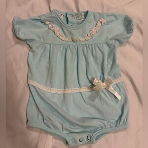 Girls 18months vintage small steps blue onesie with bow and lace
